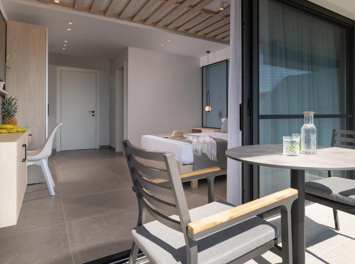Sky Luxury Suites Sarti Luaran gambar