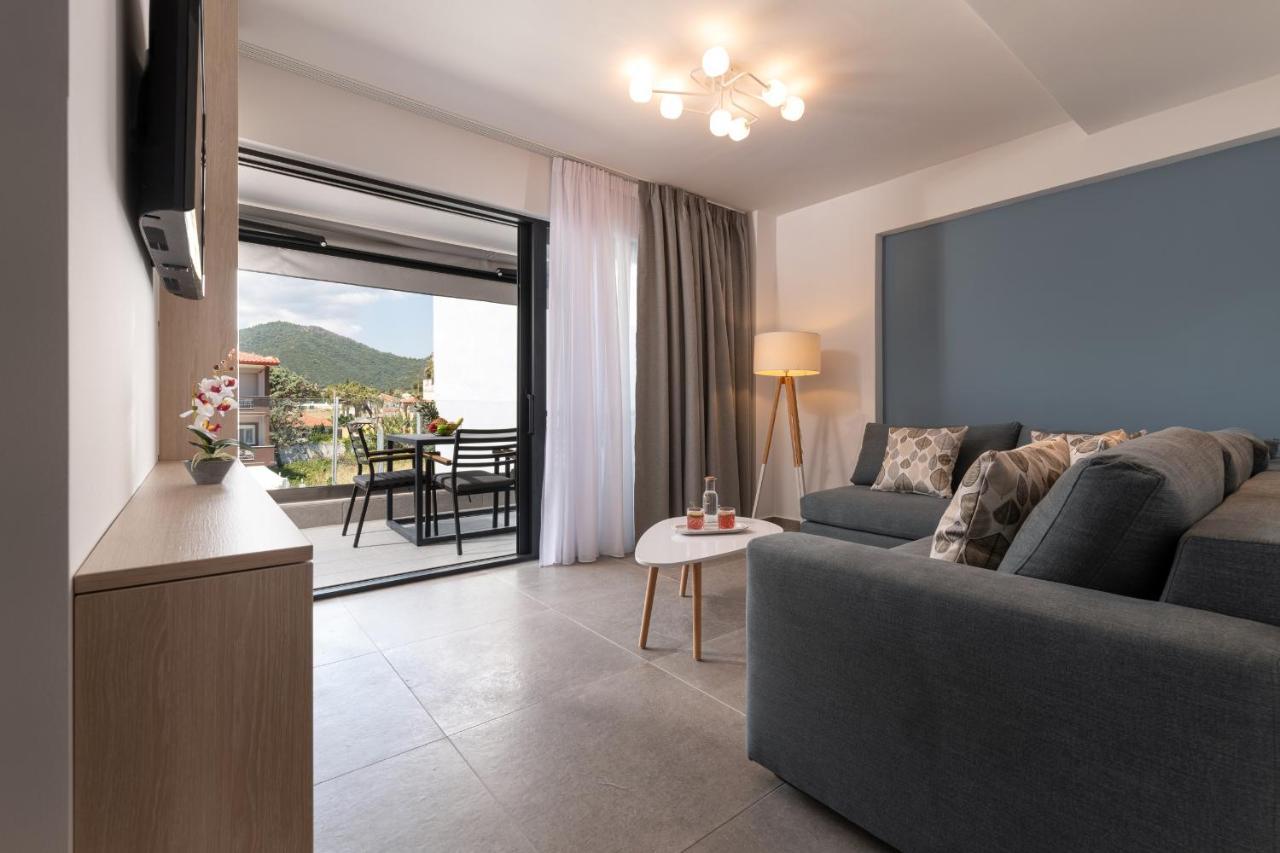 Sky Luxury Suites Sarti Luaran gambar