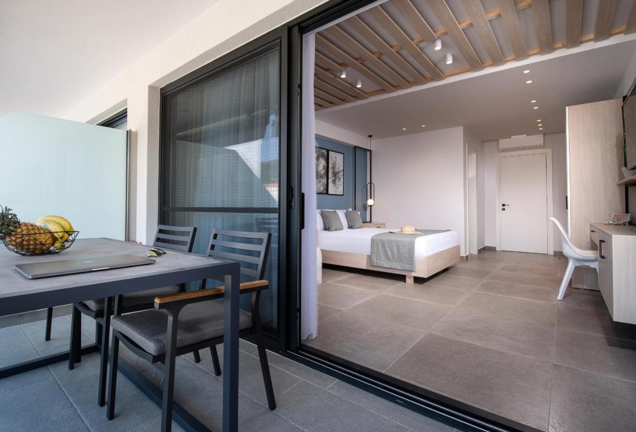 Sky Luxury Suites Sarti Luaran gambar