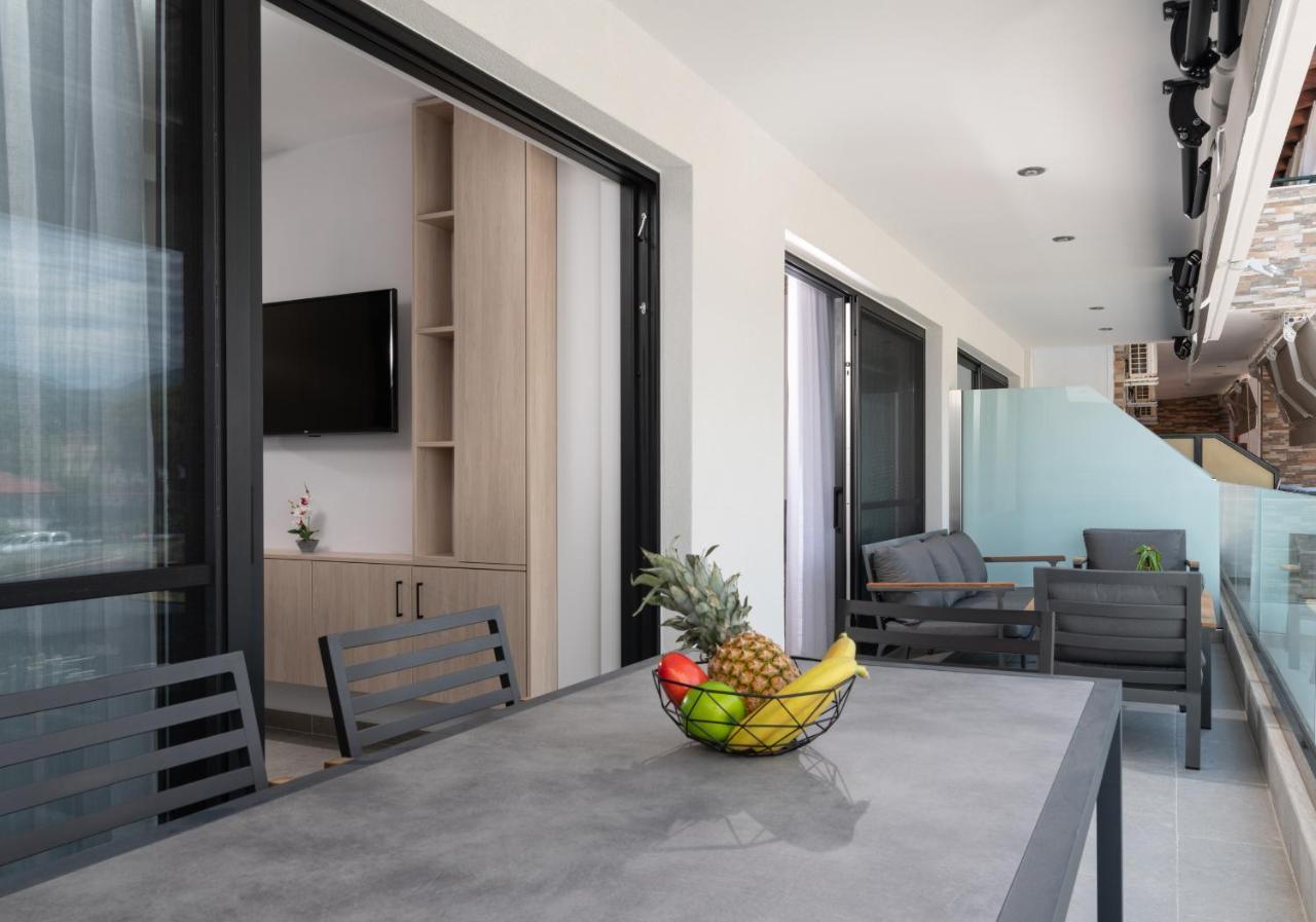 Sky Luxury Suites Sarti Luaran gambar
