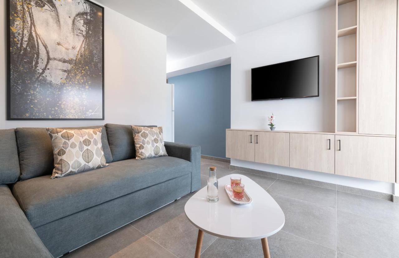 Sky Luxury Suites Sarti Luaran gambar